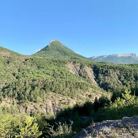 De Charme Le Val Mellis Classe 3 Etoiles Dans La Douceur Provencale Vaumeilh